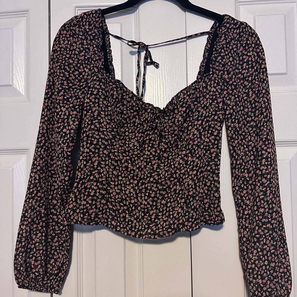Abercrombie long sleeve sweetheart top